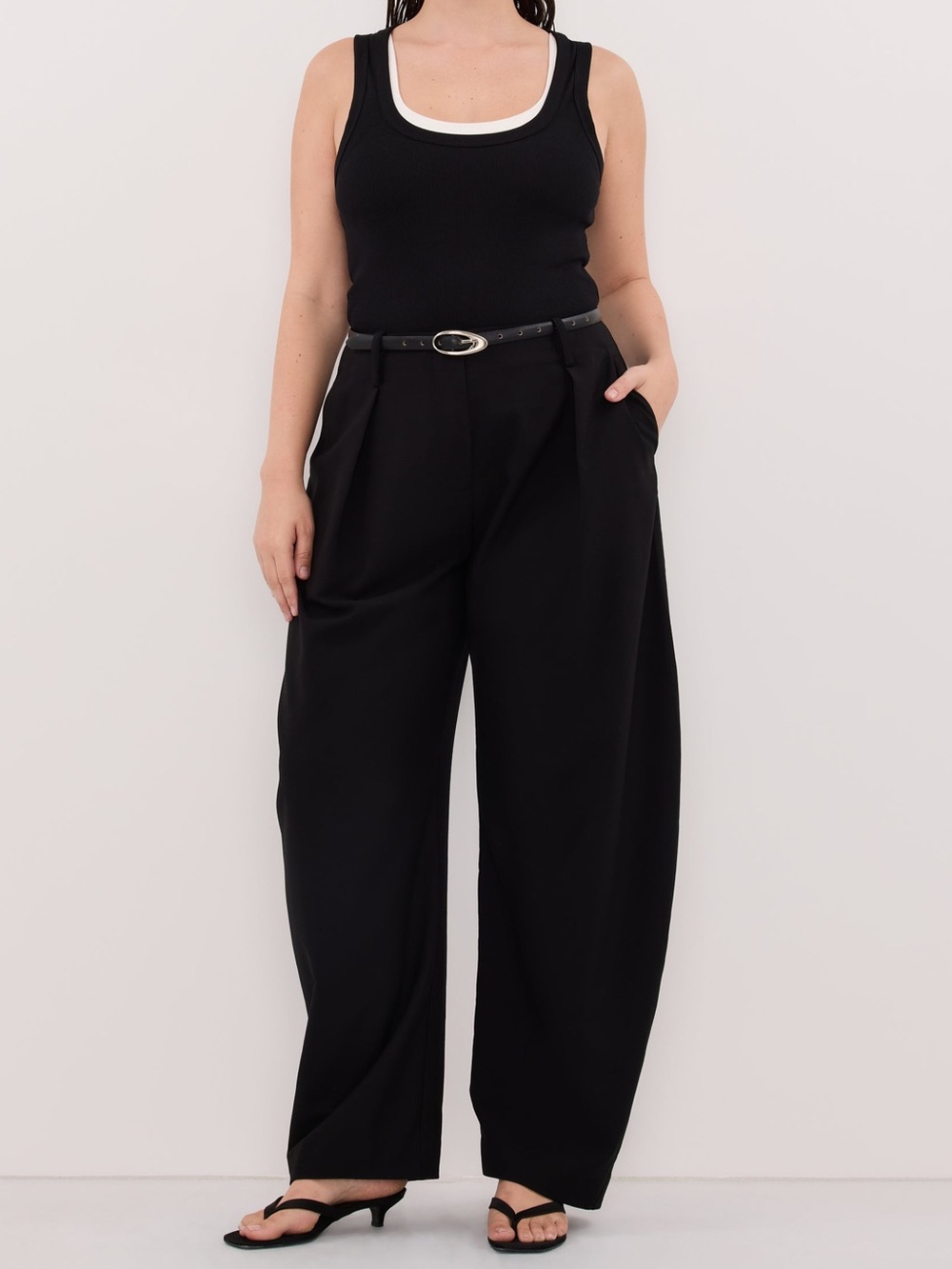 DISSH Romy black barrel leg trousers 12